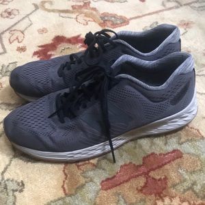 New Balance Arishi Foam Size 12